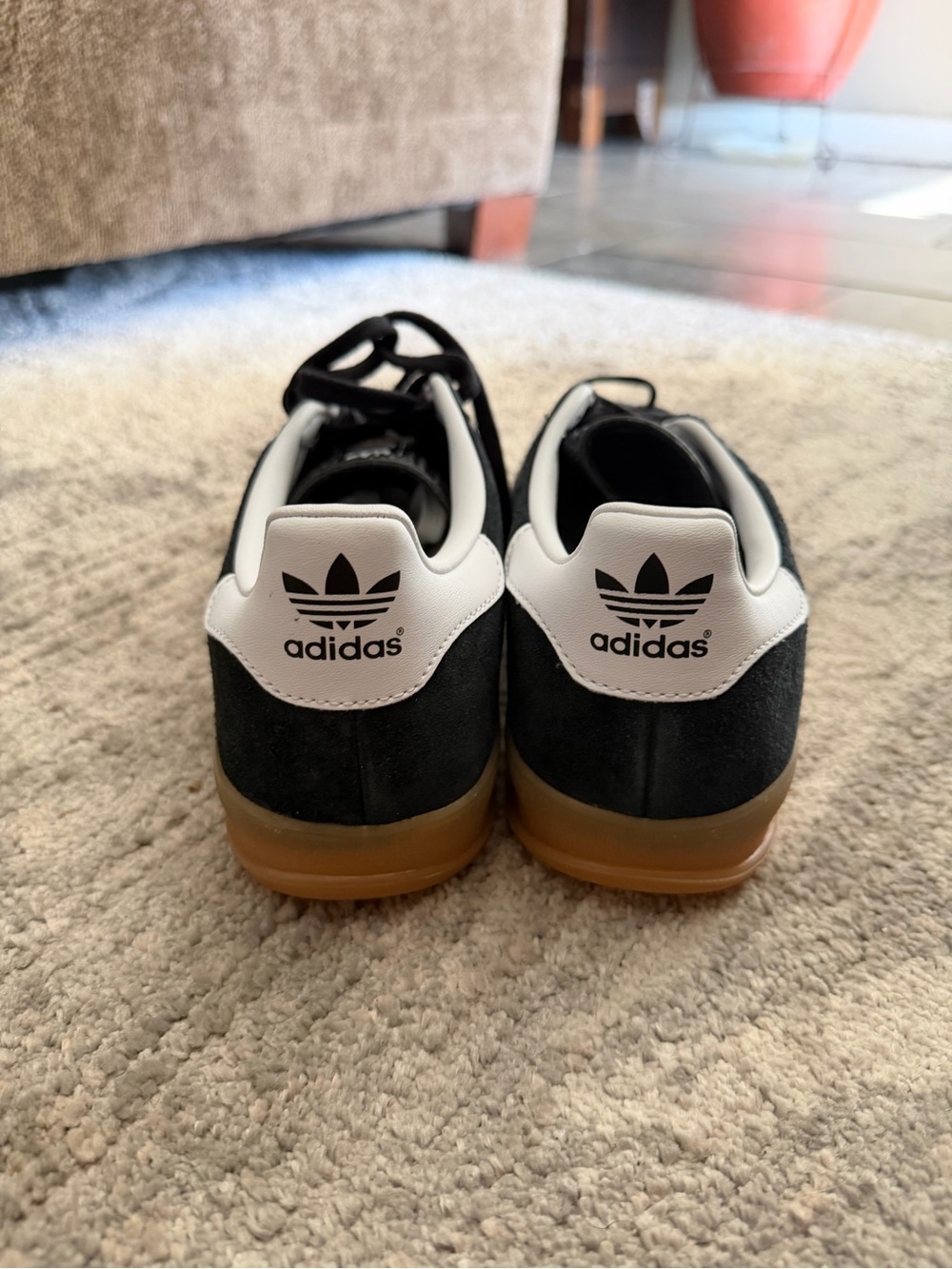 adidas Gazelle Indoor Sneakers Black White Stripes and Gum Sole Size 8.5W/7.5M - Picture 3 of 5